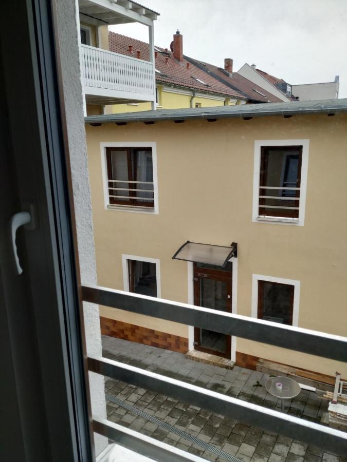 Апартаменты Mehrfamilien Haus Шкойдиц Экстерьер фото
