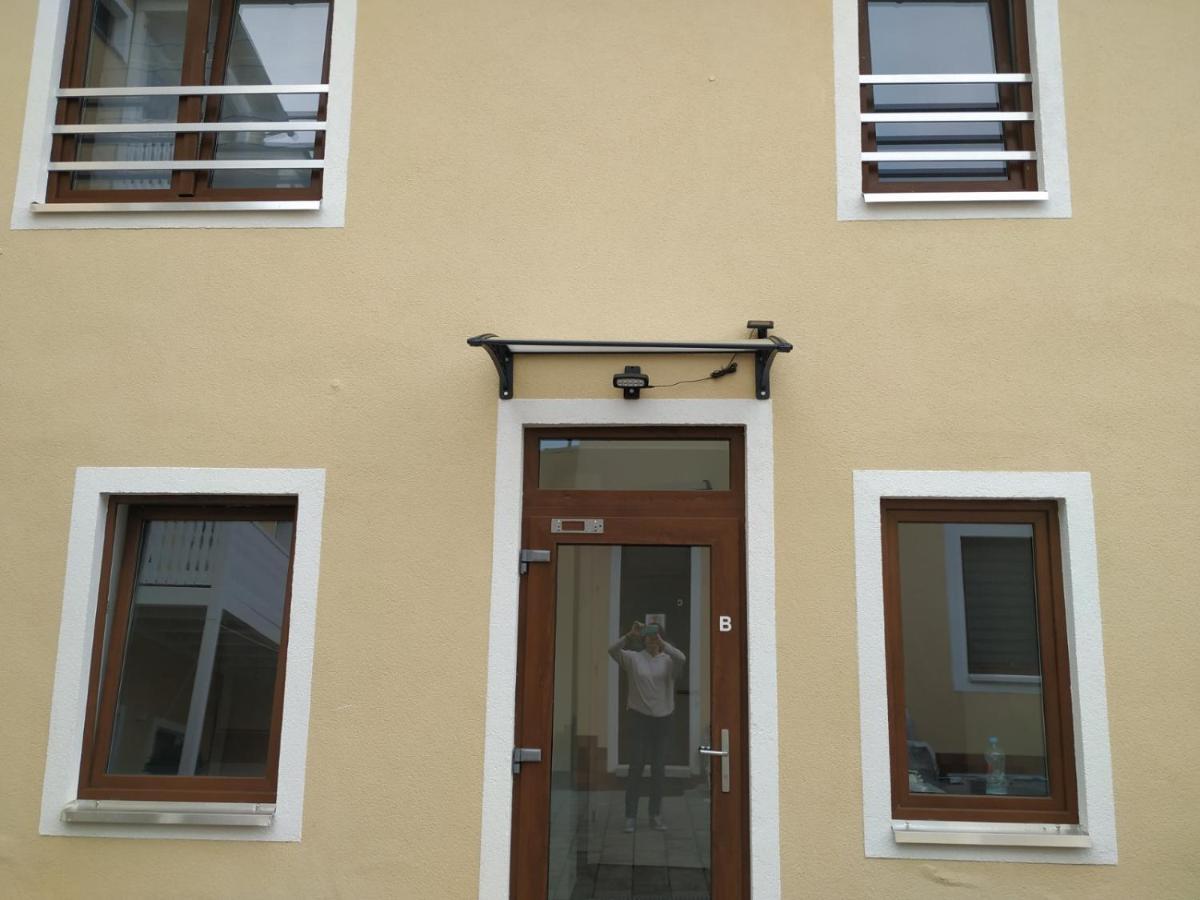 Апартаменты Mehrfamilien Haus Шкойдиц Экстерьер фото